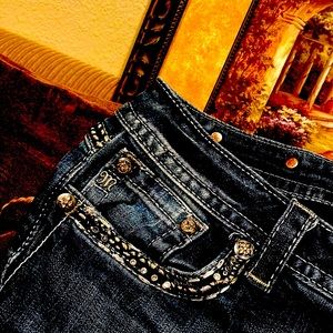 Miss Me Jeans Size 33x32 Signature Boot 